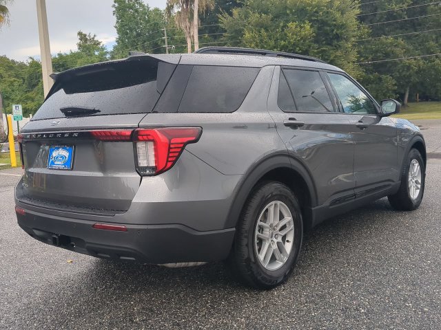 New 2026 Ford Explorer Active RWD image 5