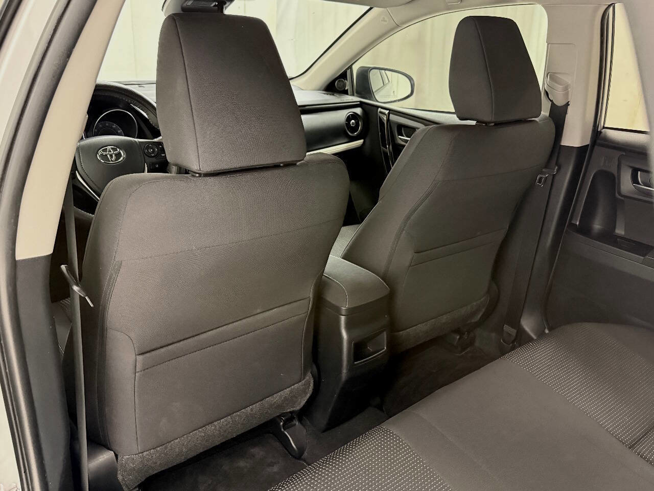 Used 2017 Toyota Corolla iM FWD image 23