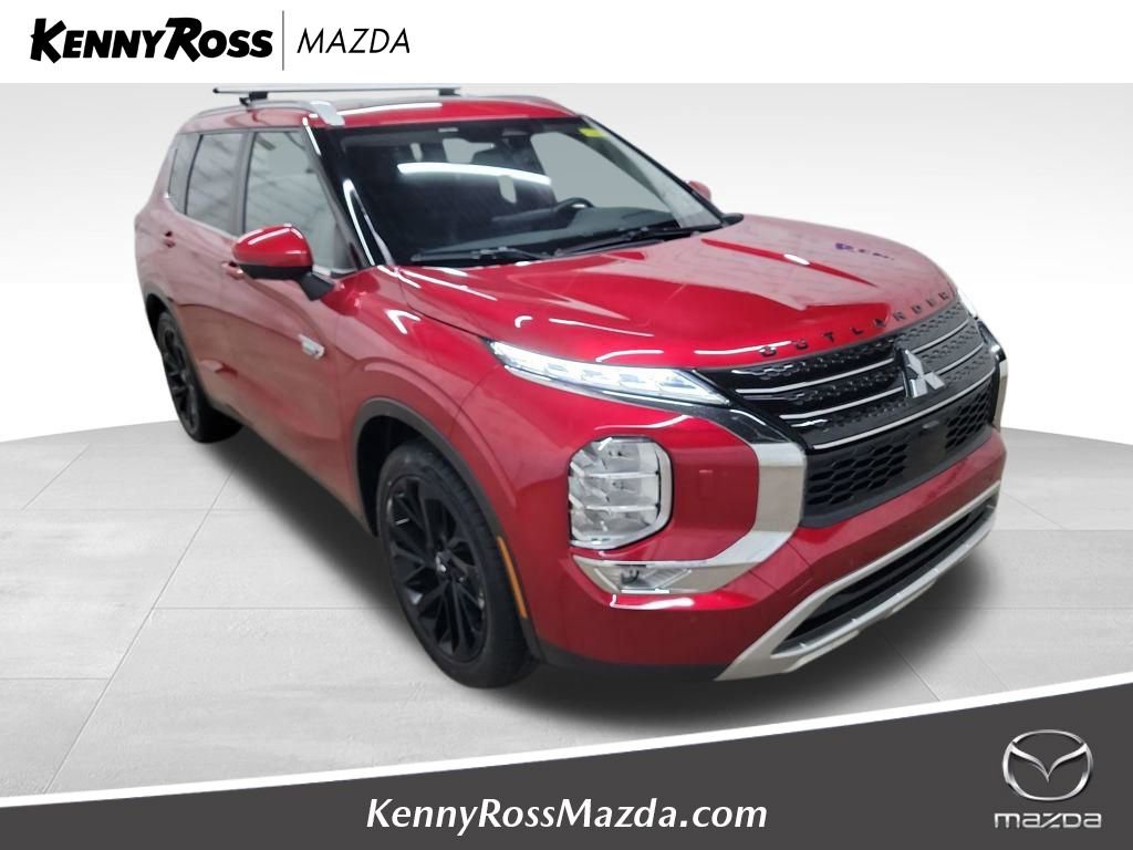 Used 2023 Mitsubishi Outlander SE