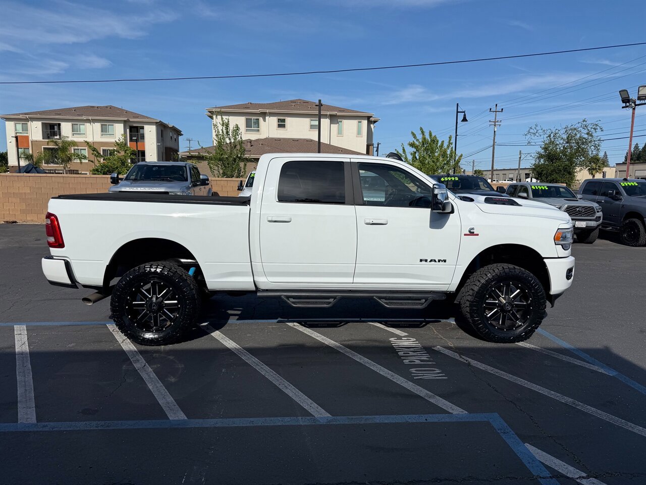 Used 2023 RAM 2500 Laramie AWD/4WD image 4