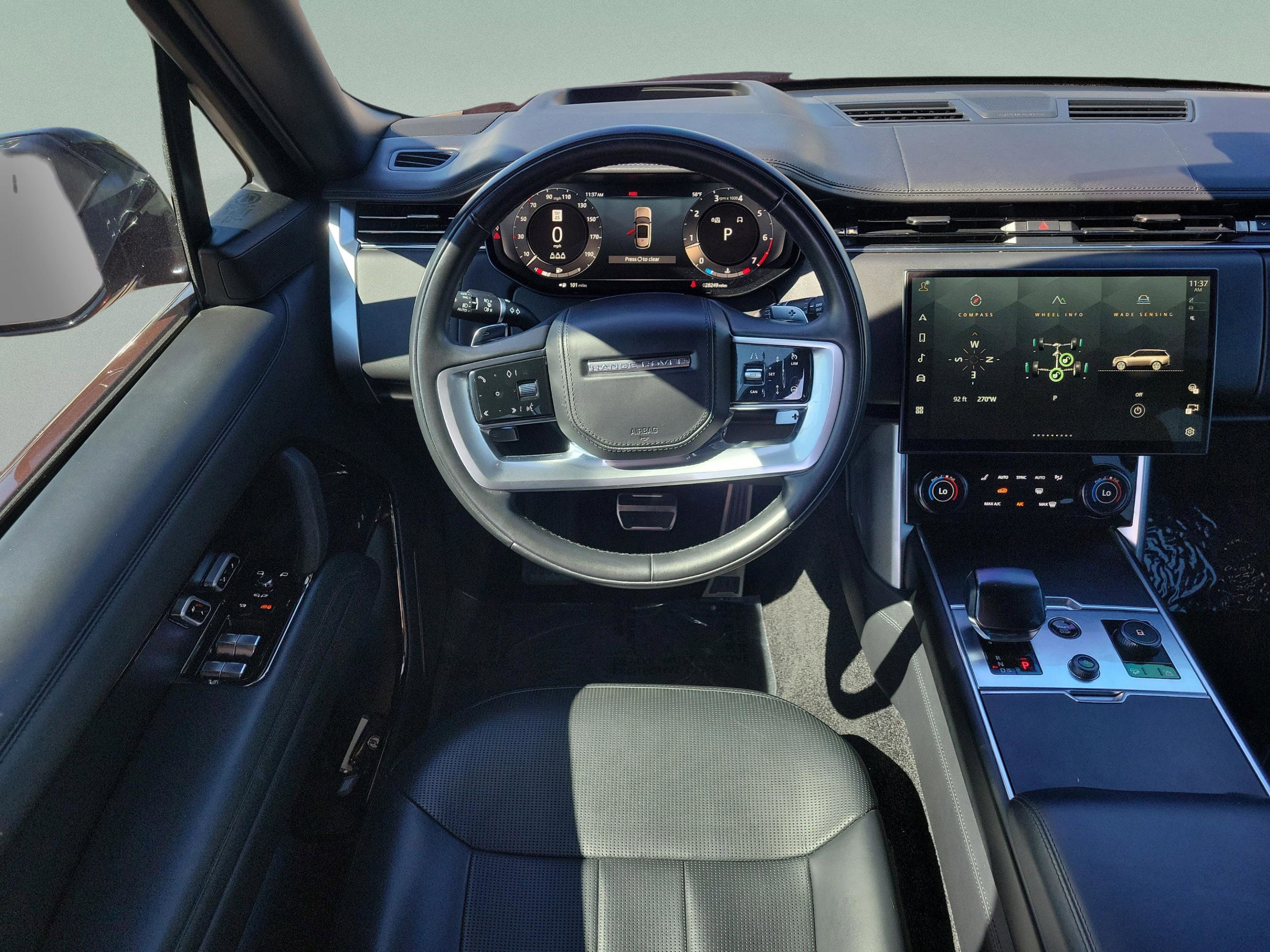 Used 2023 Land Rover Range Rover SV image 18