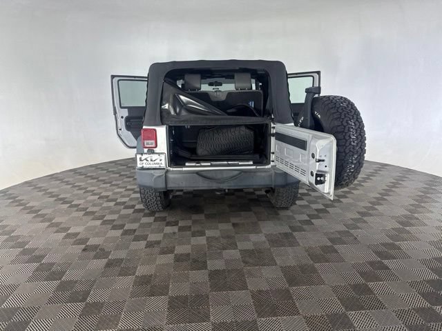 Used 2008 Jeep Wrangler X AWD/4WD image 17