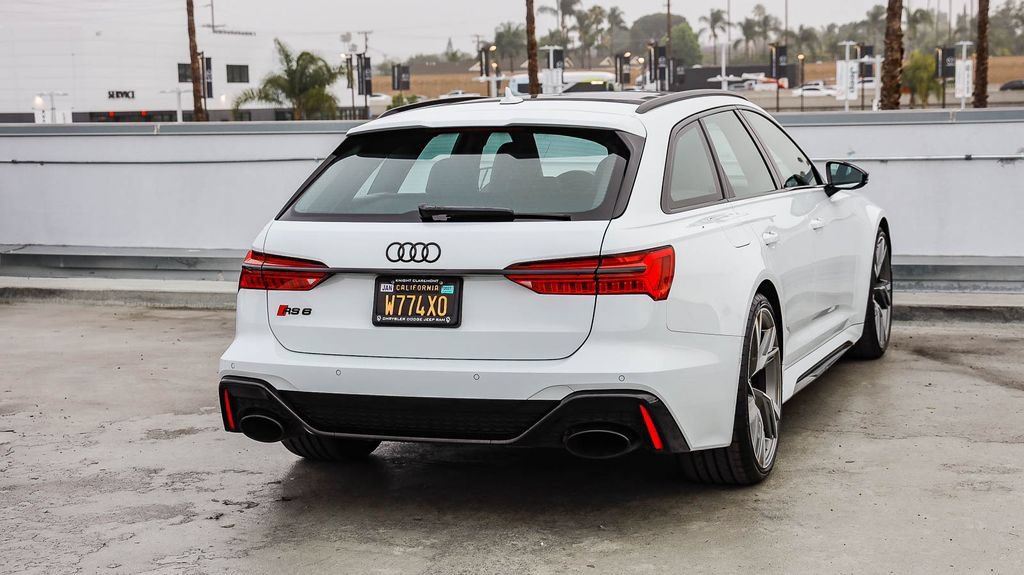 Used 2021 Audi RS 6 w/ Executive Package AWD/4WD image 9