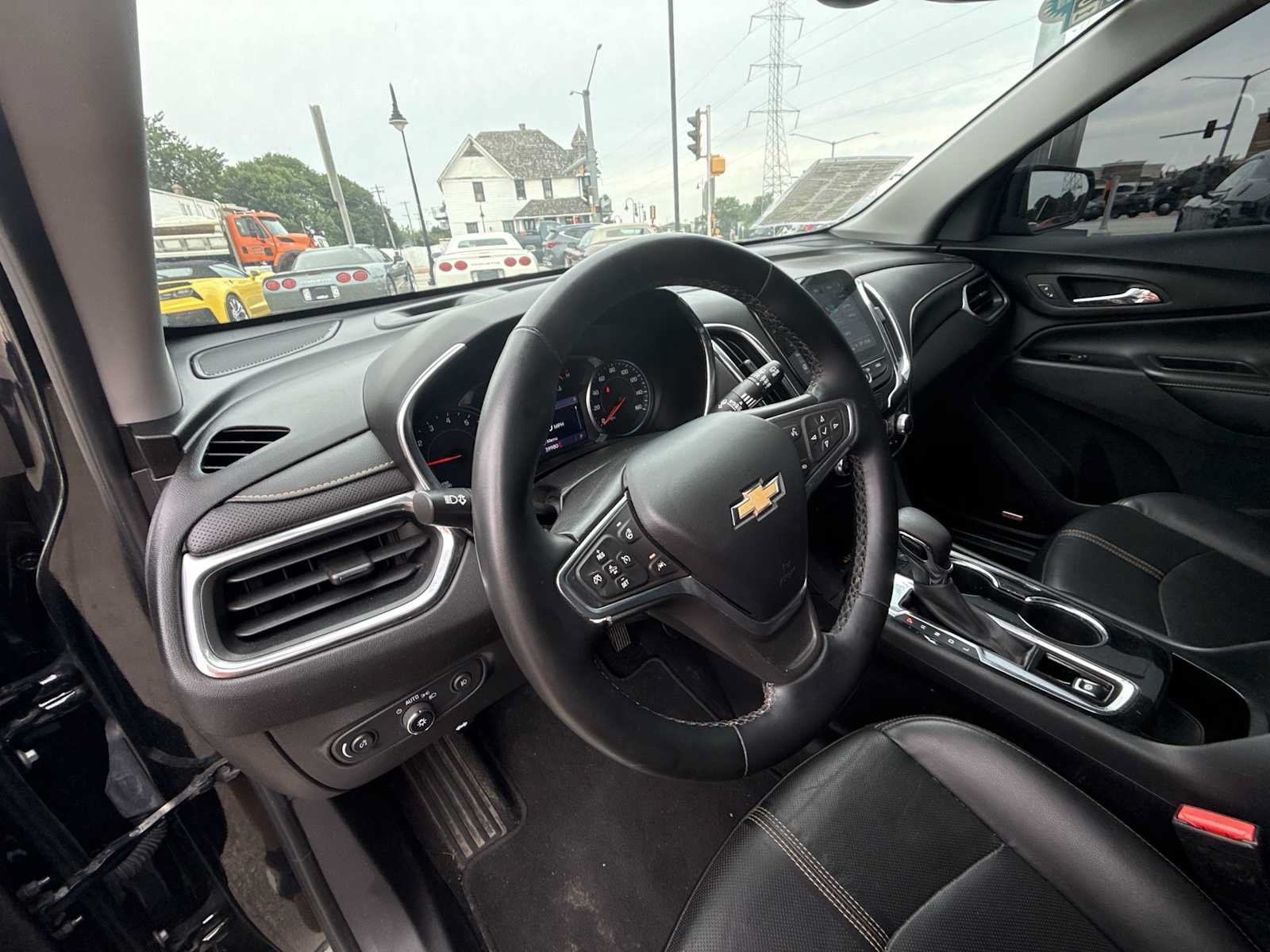 Certified 2023 Chevrolet Equinox Premier AWD/4WD image 10
