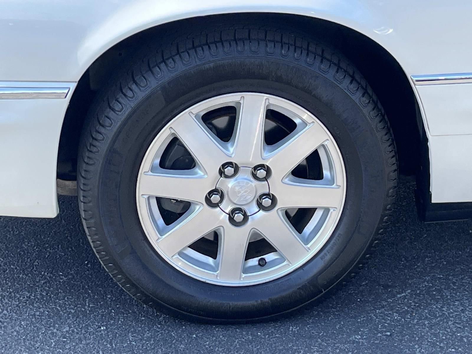 Used 2004 Buick Park Avenue FWD image 12