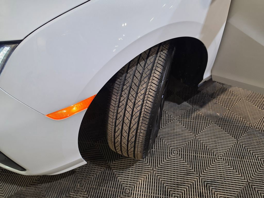 Used 2025 Honda Odyssey EX-L image 10