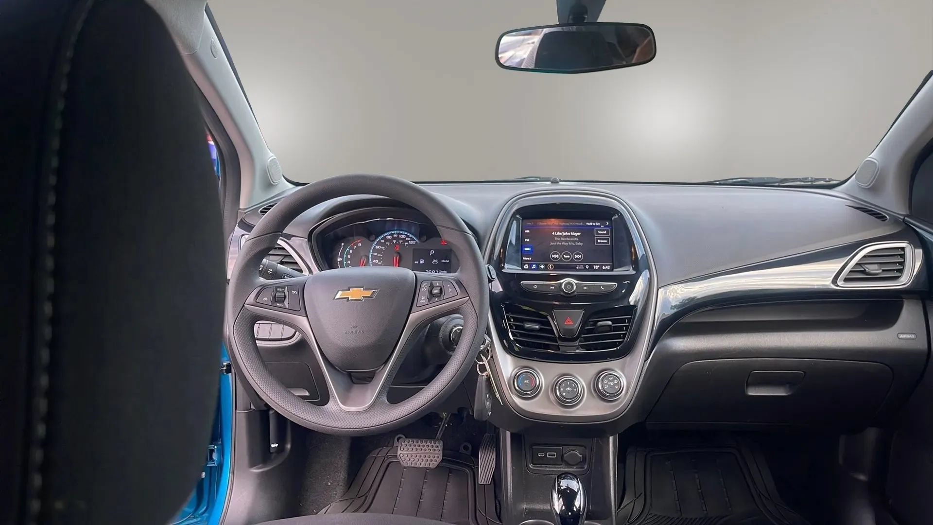 Used 2020 Chevrolet Spark LT FWD image 27