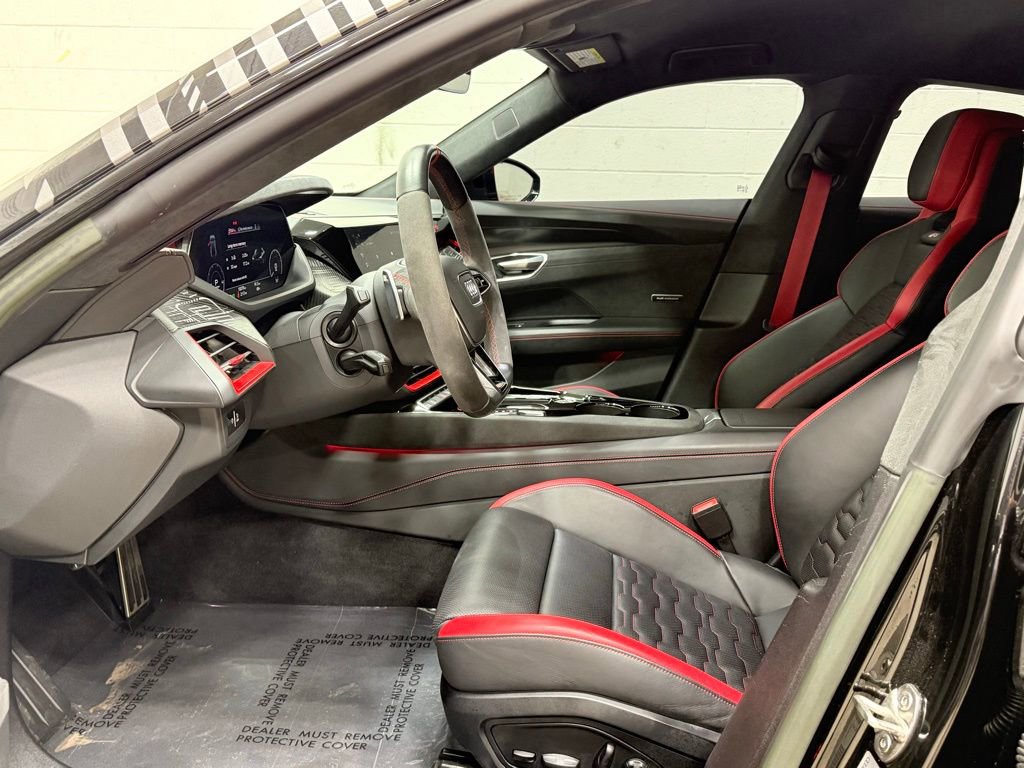 Used 2023 Audi RS e-tron GT image 32