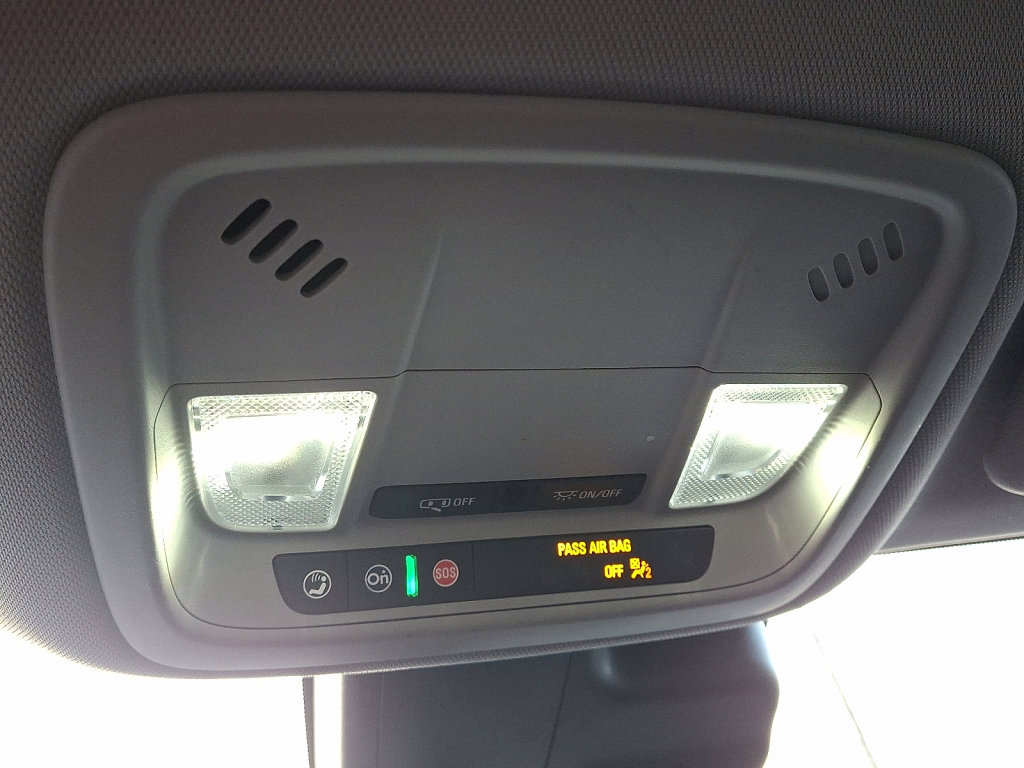 Used 2024 Chevrolet Malibu LT image 32