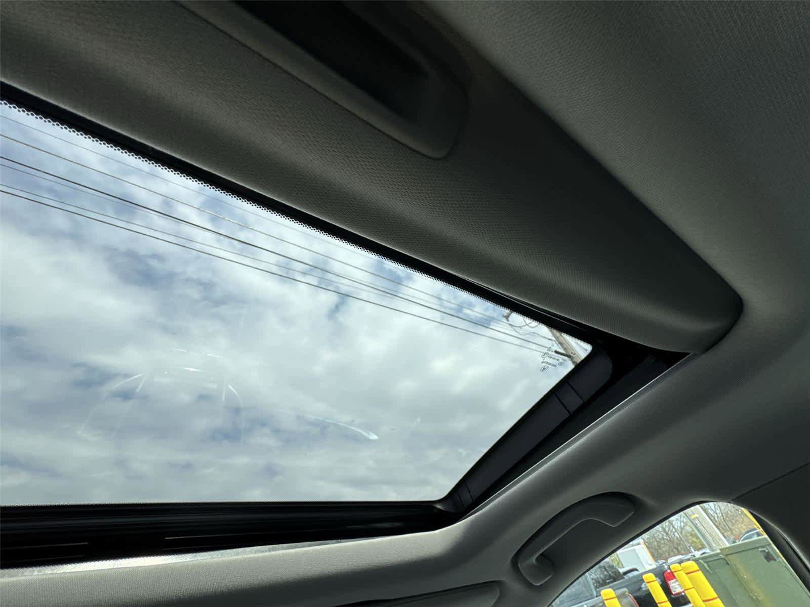 Used 2015 Acura TLX w/ Technology Package image 14