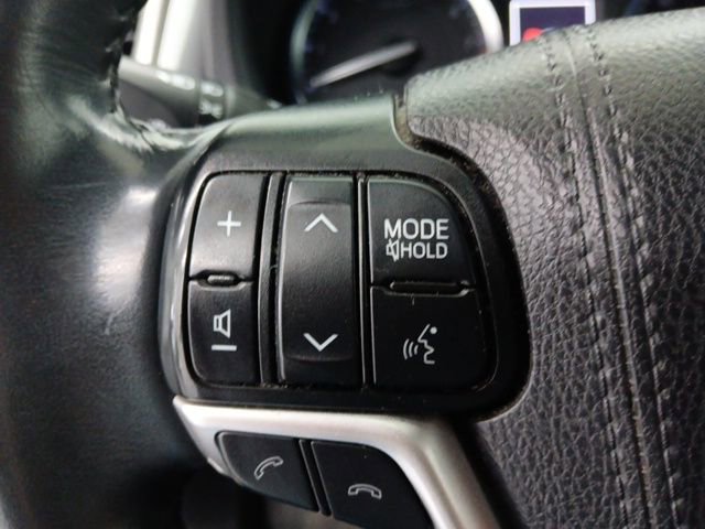 Used 2019 Toyota Highlander XLE image 14