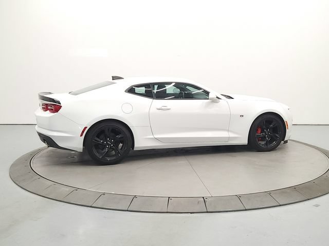 Used 2021 Chevrolet Camaro LT w/ Technology Package RWD image 8