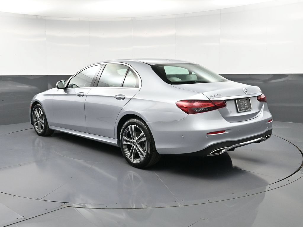 Used 2023 Mercedes-Benz E 350 4MATIC Sedan image 3