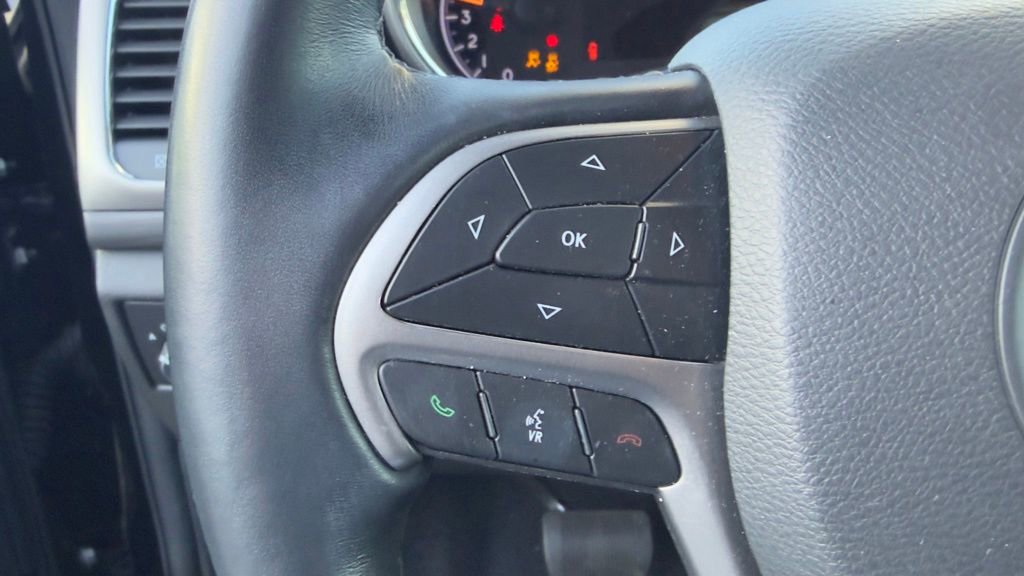 Used 2021 Jeep Grand Cherokee Laredo X RWD image 9