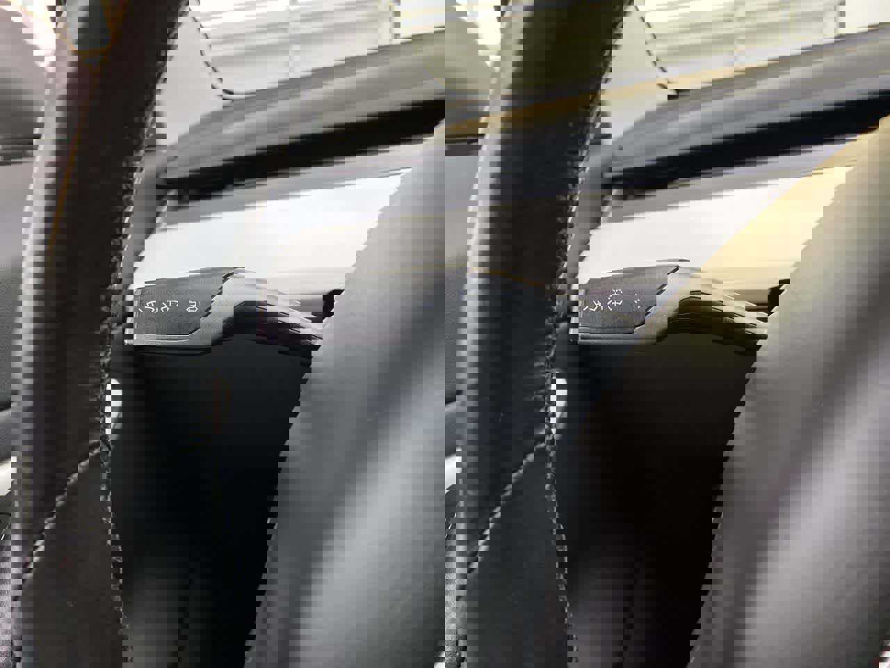 Used 2018 Tesla Model 3 Long Range image 22