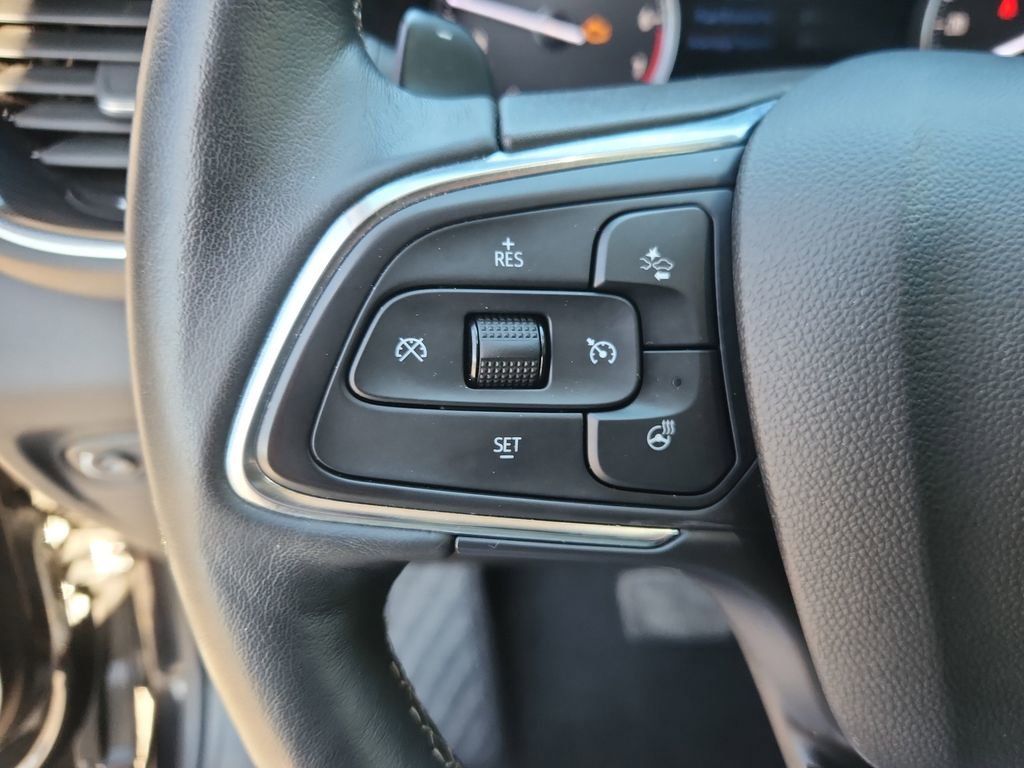 Used 2023 Buick Envision Essence w/ Technology Package I image 22