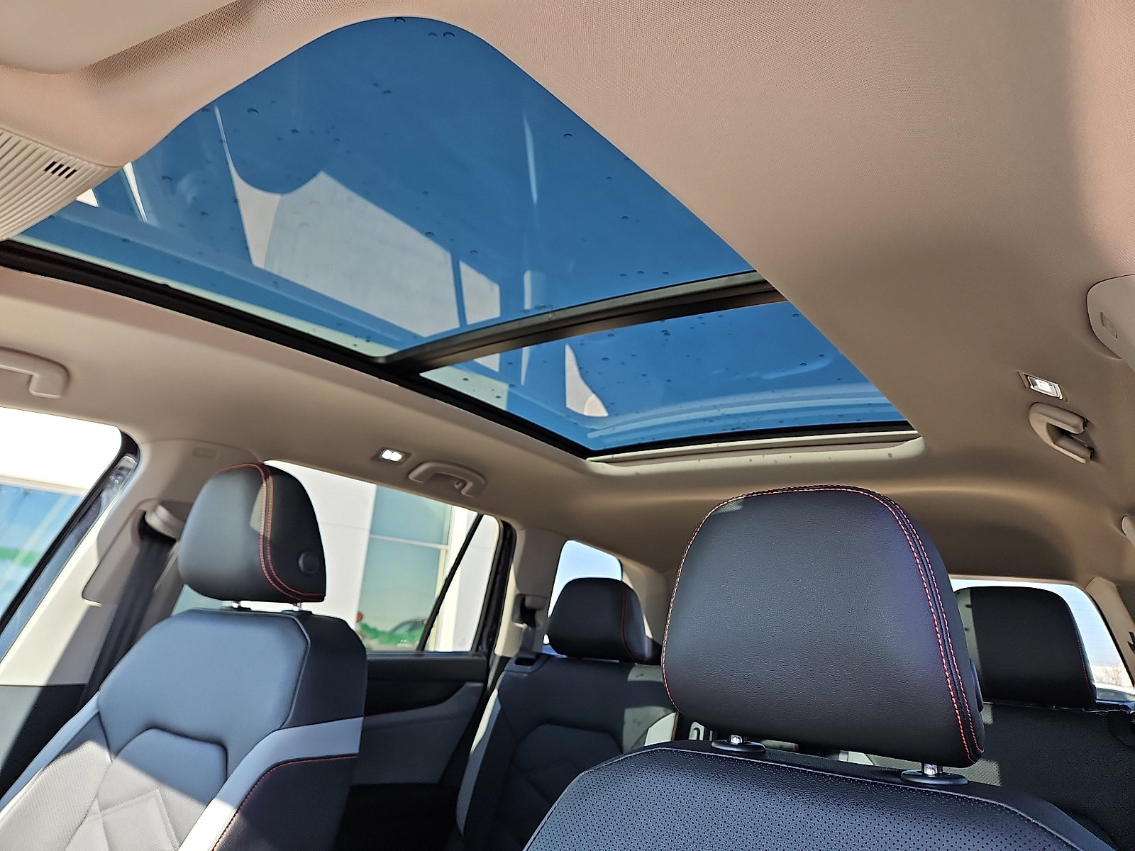 New 2026 Volkswagen Atlas Peak Edition image 16