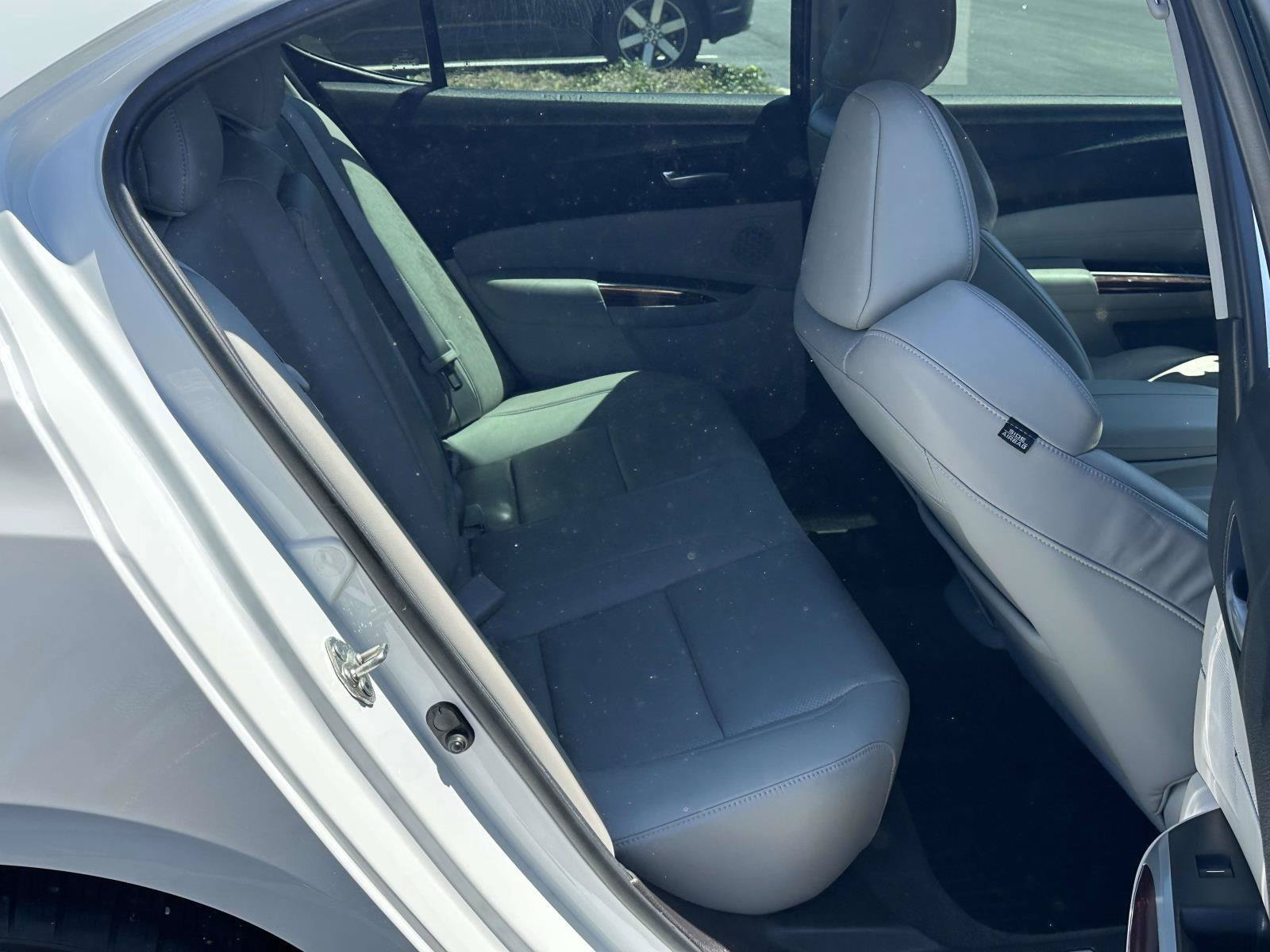 Used 2016 Acura TLX w/ Technology Package FWD image 7