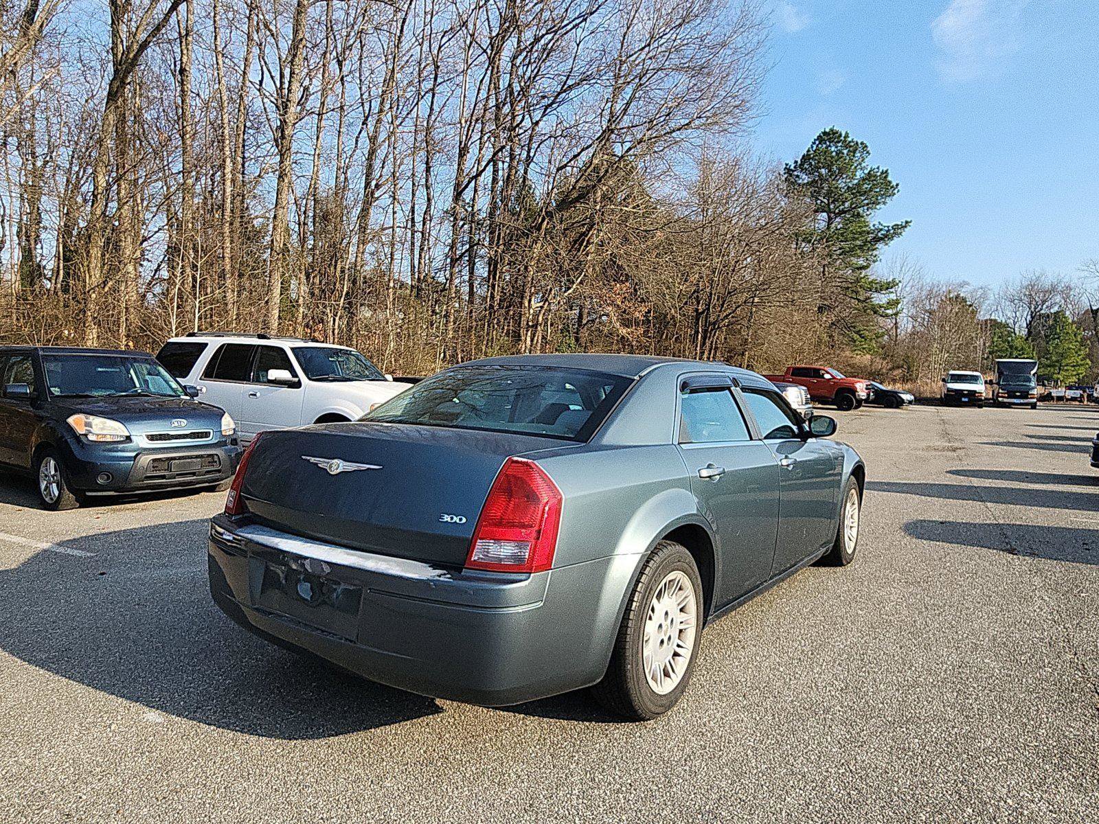 Used 2006 Chrysler 300 image 5