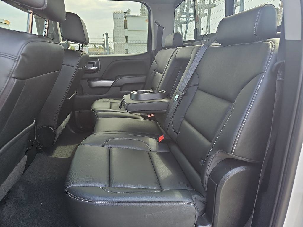 Used 2018 Chevrolet Silverado 1500 LTZ Z71 w/ Redline Edition AWD/4WD image 13