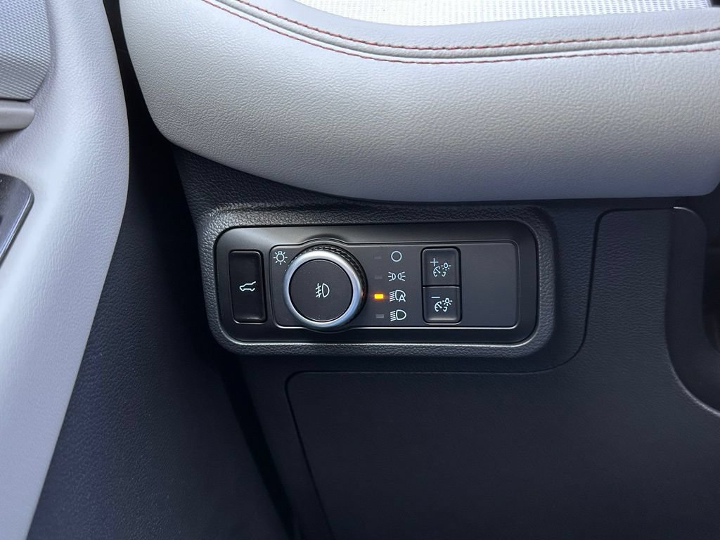 New 2026 Ford Explorer Active w/ Active Comfort Package AWD/4WD image 31