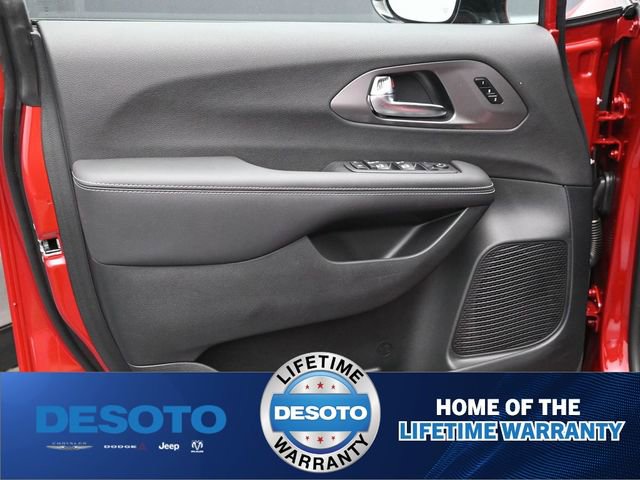 New 2026 Chrysler Pacifica Select image 20