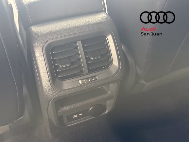 Used 2023 Volkswagen Tiguan SE FWD image 26
