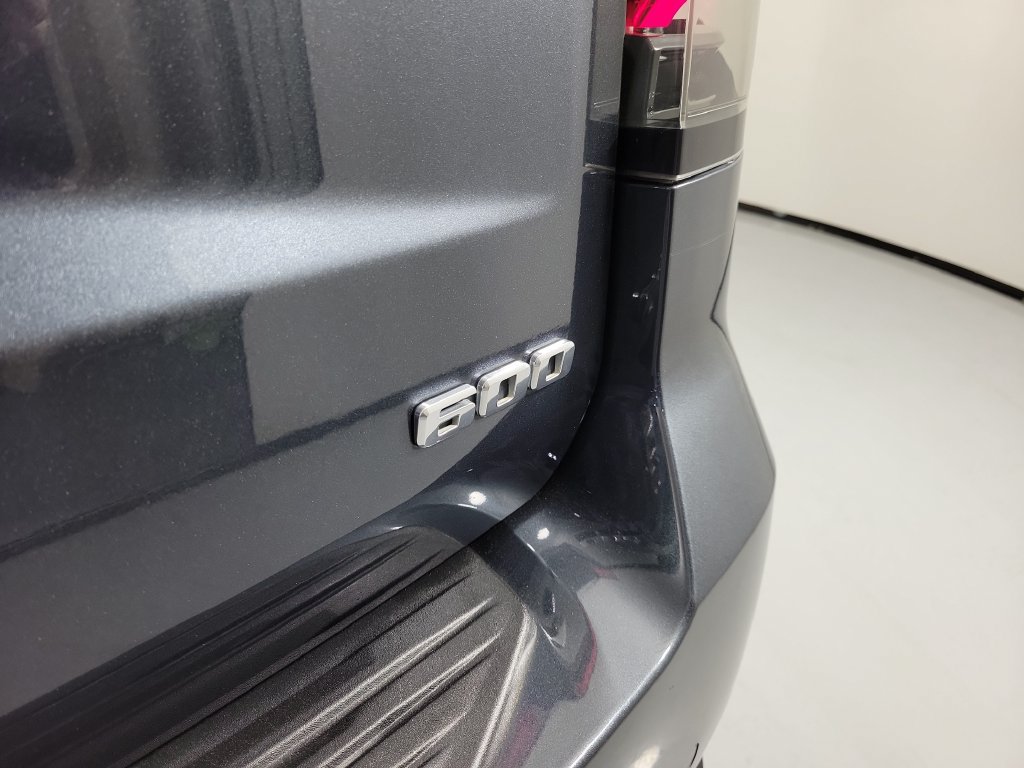Used 2021 Cadillac Escalade Sport RWD image 8