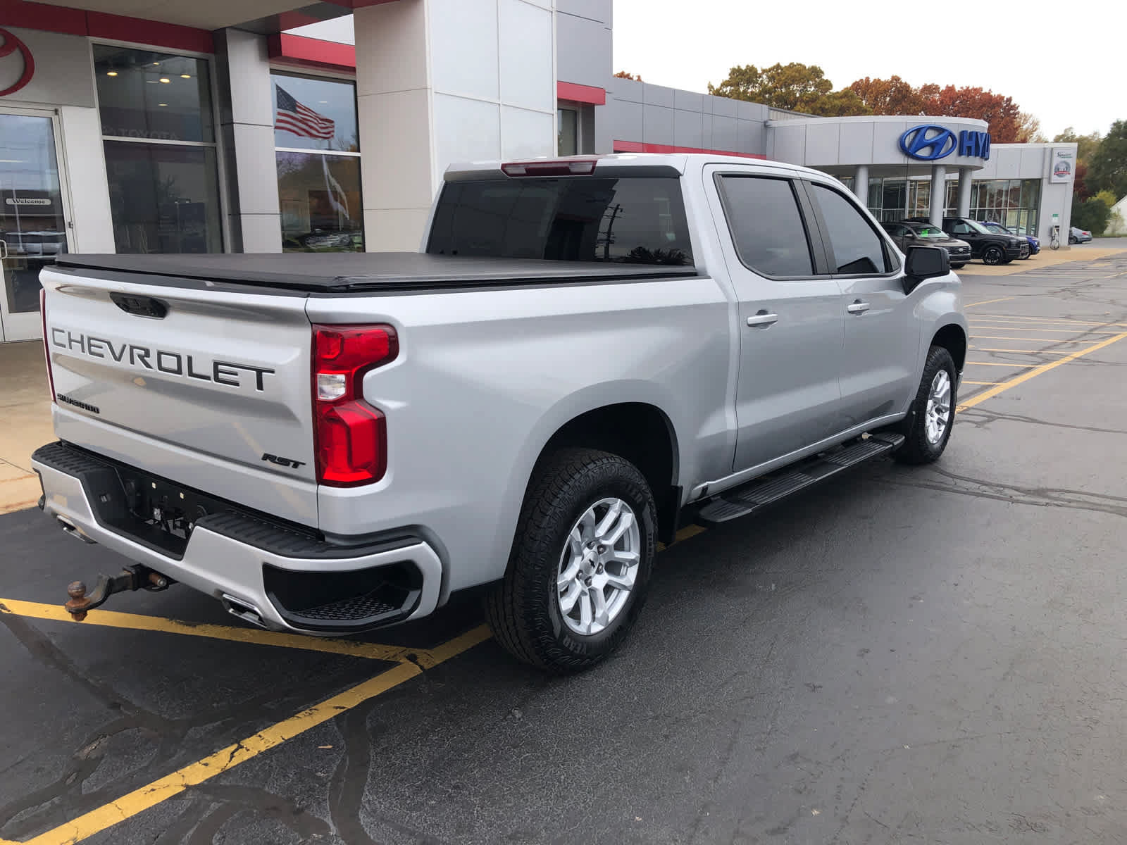 Used 2022 Chevrolet Silverado 1500 RST AWD/4WD image 4