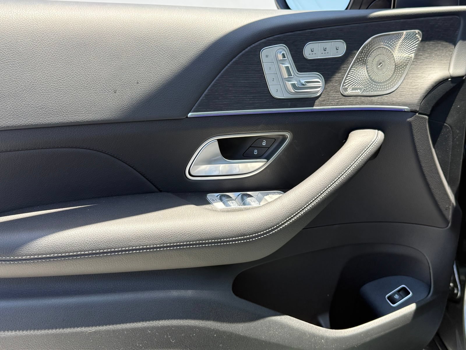 New 2026 Mercedes-Benz GLS 450 4MATIC image 16