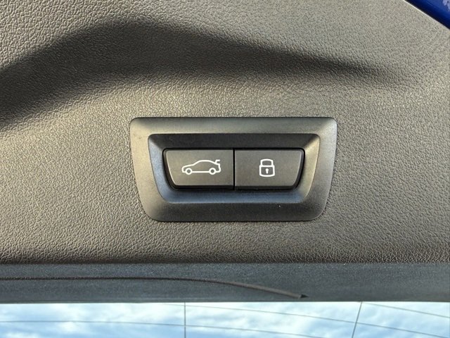 Used 2025 BMW X7 M60i image 14