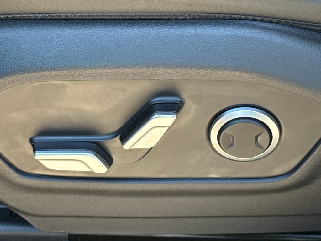 Used 2024 Hyundai Santa Fe SEL FWD image 21