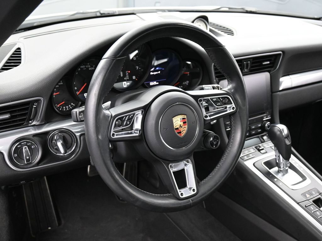 Certified 2019 Porsche 911 Targa 4 image 18