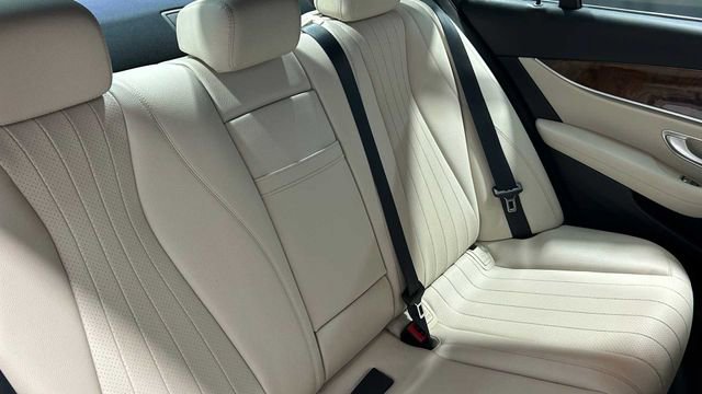 Used 2018 Mercedes-Benz E 300 image 12
