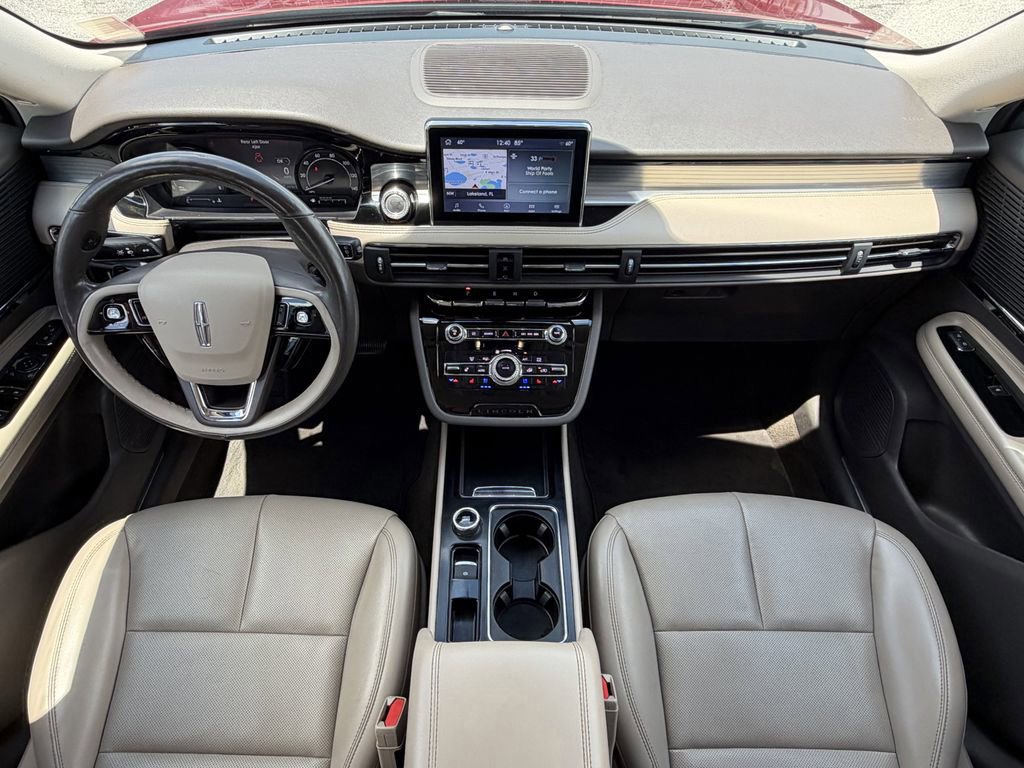 Used 2021 Lincoln Corsair AWD w/ Equipment Group 101A image 12