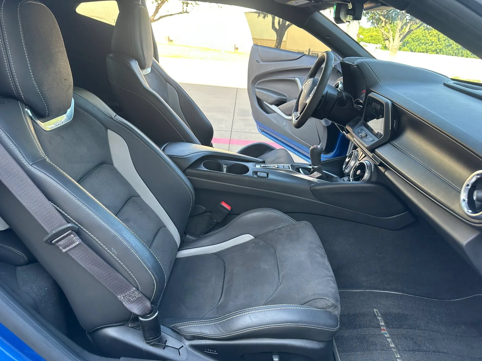 Used 2017 Chevrolet Camaro SS RWD image 19