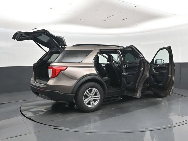 Used 2021 Ford Explorer XLT w/ Equipment Group 202A AWD/4WD image 55