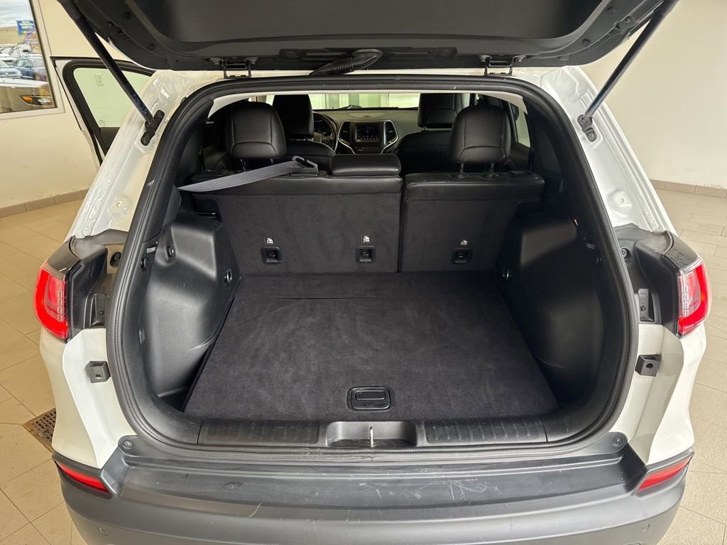 Used 2020 Jeep Cherokee Latitude Plus image 17