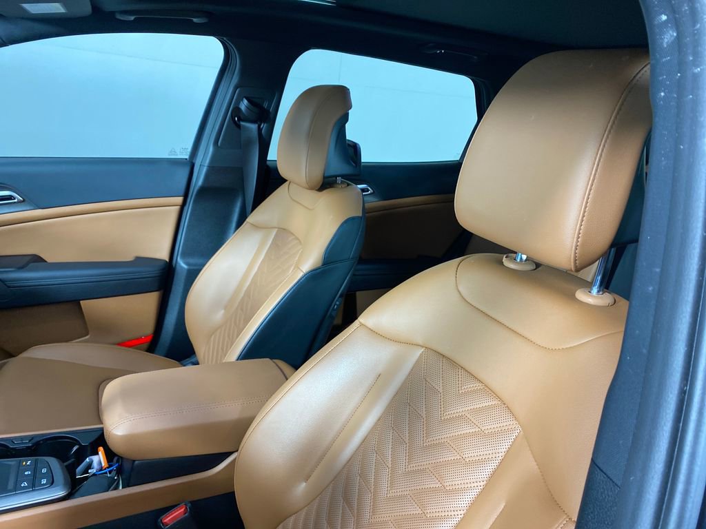 Used 2026 Kia Sportage X-Line w/ X-Line Premium Package image 9