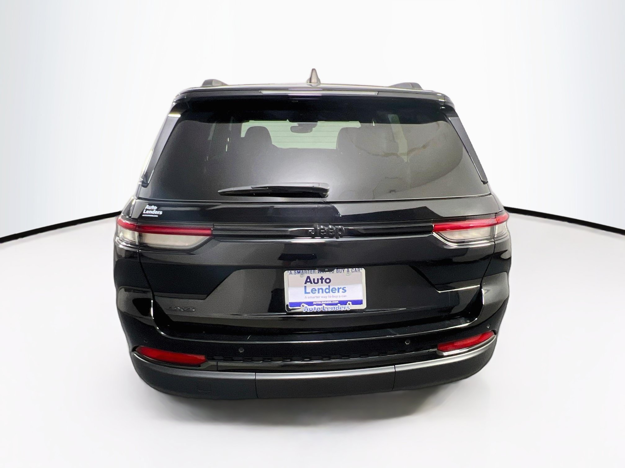 Used 2023 Jeep Grand Cherokee Altitude AWD/4WD image 6