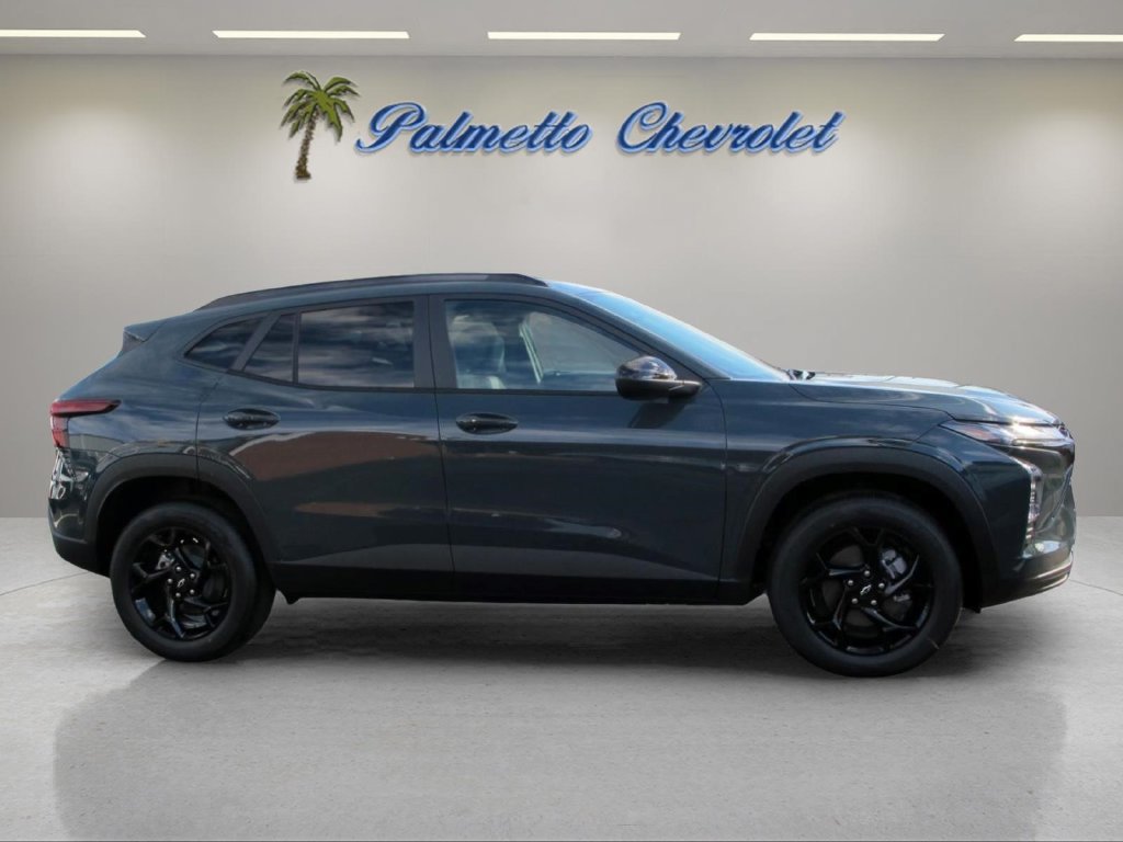 New 2026 Chevrolet Trax LT w/ Driver Confidence Package FWD image 2