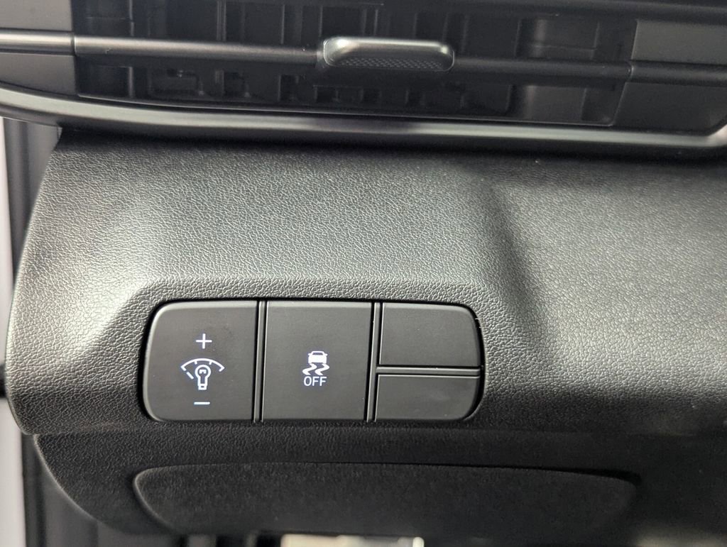 Used 2026 Hyundai Elantra Sport image 15