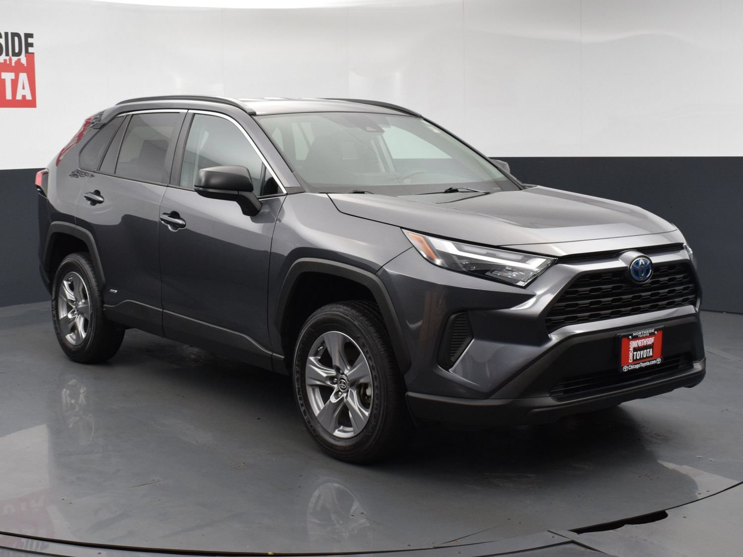 Used 2024 Toyota RAV4 LE AWD/4WD image 6