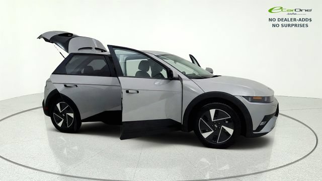 Used 2025 Hyundai Ioniq 5 SE RWD image 9