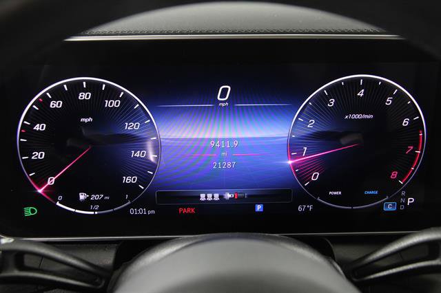 Used 2024 Mercedes-Benz GLC 300 4MATIC image 8