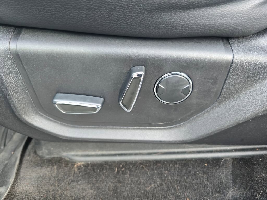 Used 2018 Ford Expedition Limited image 21