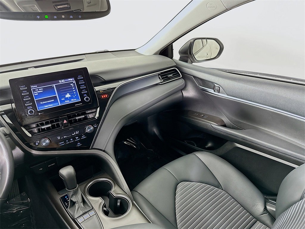 Used 2023 Toyota Camry SE image 20