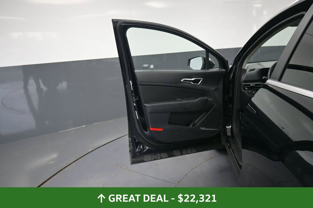 Used 2026 Kia Sportage LX FWD image 25