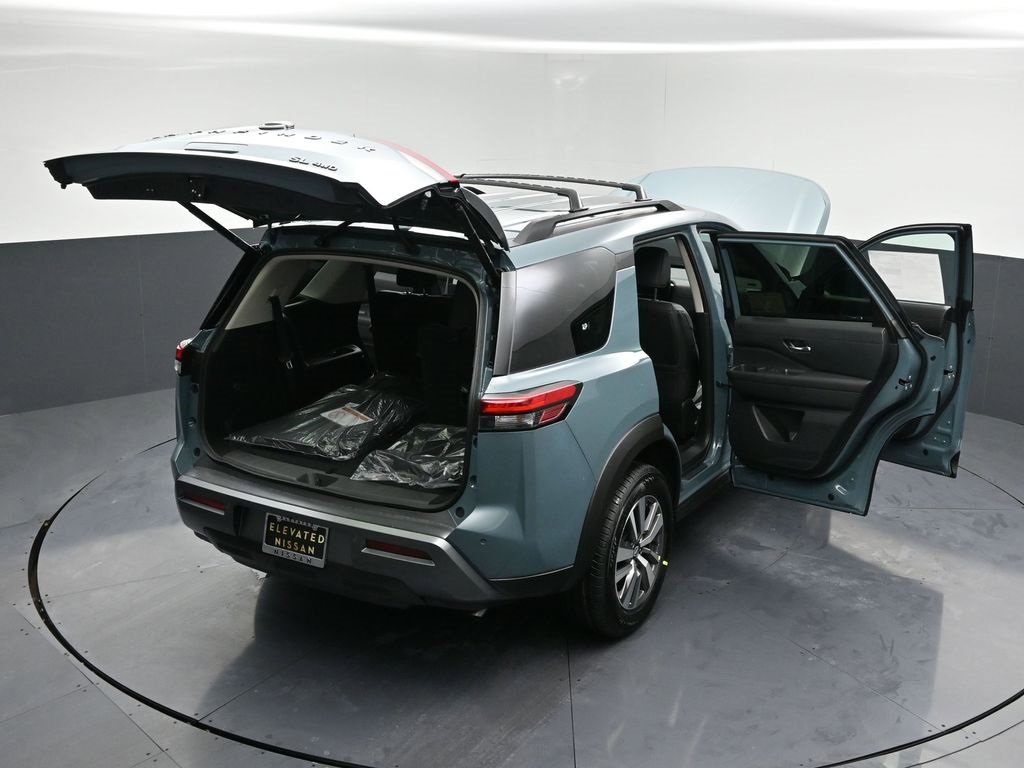 New 2026 Nissan Pathfinder SL image 36