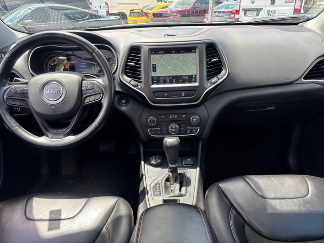 Used 2021 Jeep Cherokee Trailhawk w/ Sun, Sound & Nav Group AWD/4WD image 10